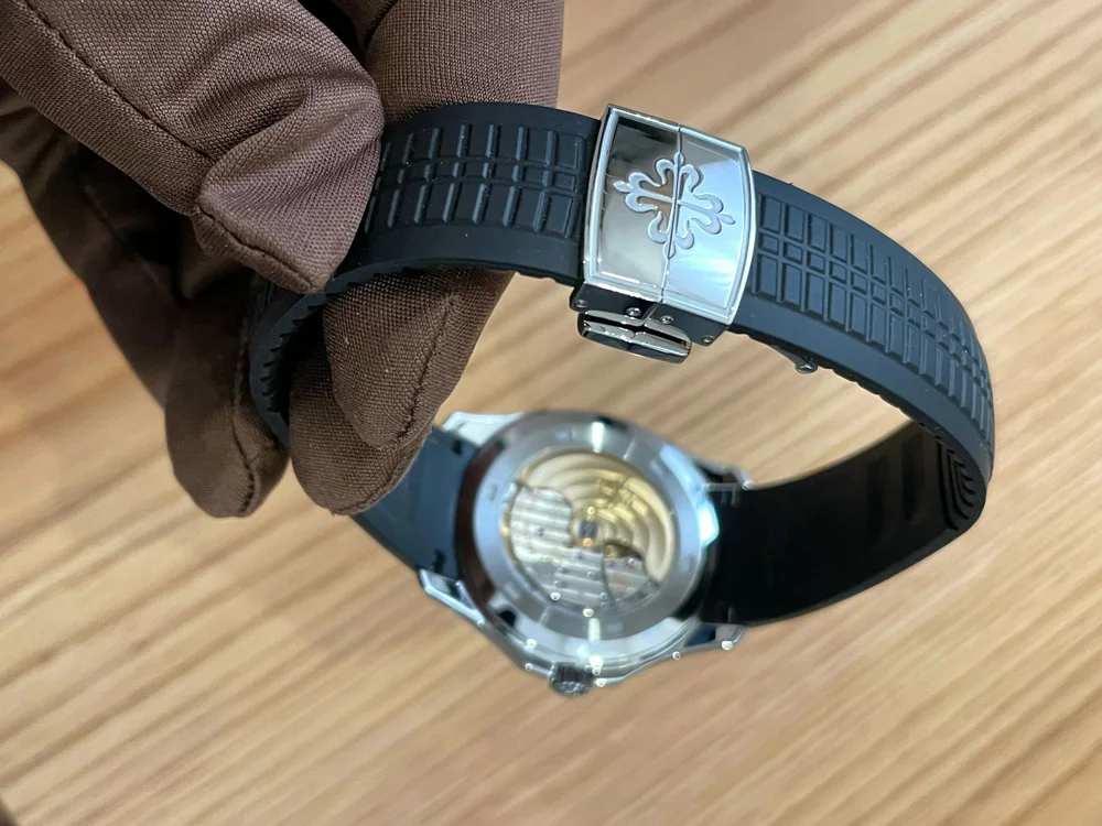 Patek Philippe Aquanaut Box & Papers